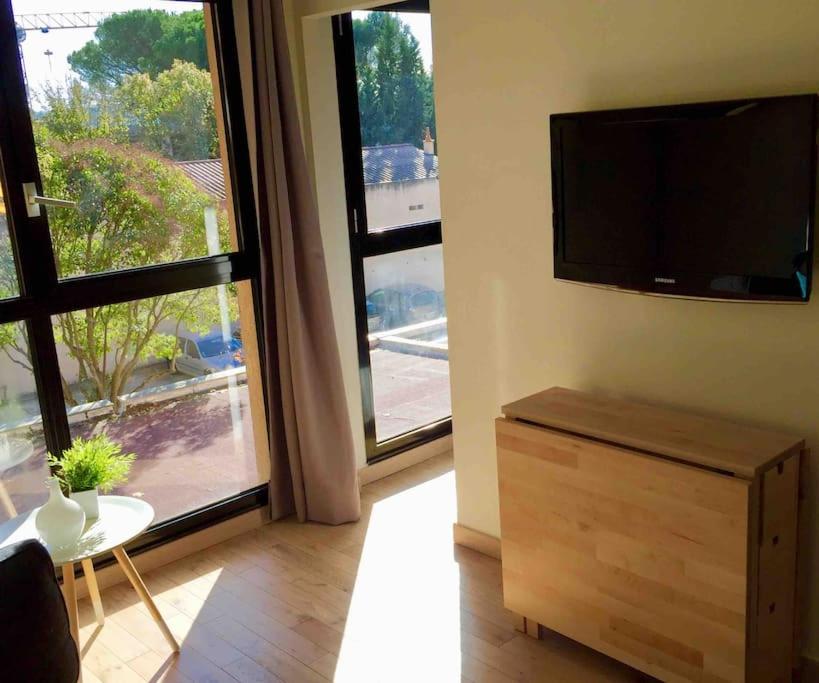 Ma Place Au Sud Aix Parking Aix-en-Provence Esterno foto